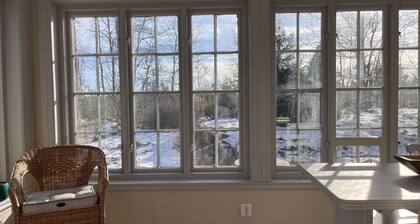 Cute cottage in the countryside in Sörmland with horses and forest as neighbors!