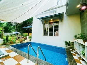 Piscine extérieure