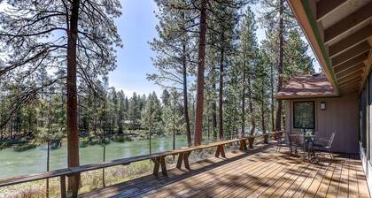 Incredible Riverside Home, River Views and Access, Huge Deck, Bikes, Close to Golf, Courts, and Pool