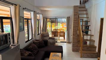 Gallery Villa | Living area | 32-inch LED TV with cable channels, TV