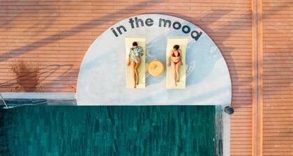 Moodhoian Riverside Resort & Spa