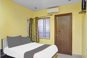 Desk - Hotel Carnival (Rajgurunagar)