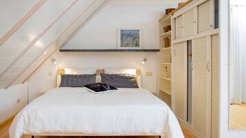 Bügeleisen/Bügelbrett, WLAN, Bettwäsche