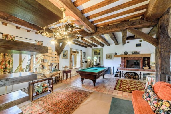 Game room