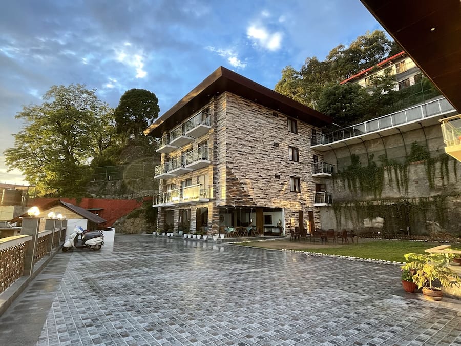 Fachada de la propiedad