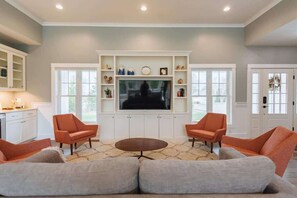 TV, offices - Designer Home in Egg Harbor - Walk to Downtown! (Egg Harbor)