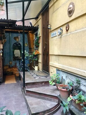 Exterior detail - Lovely apartment in Buenos Aires area 50 m from metro Lima (Milano)