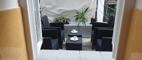Apartment (Two Bedroom Apartment with Shared Ter) | Terrace/patio