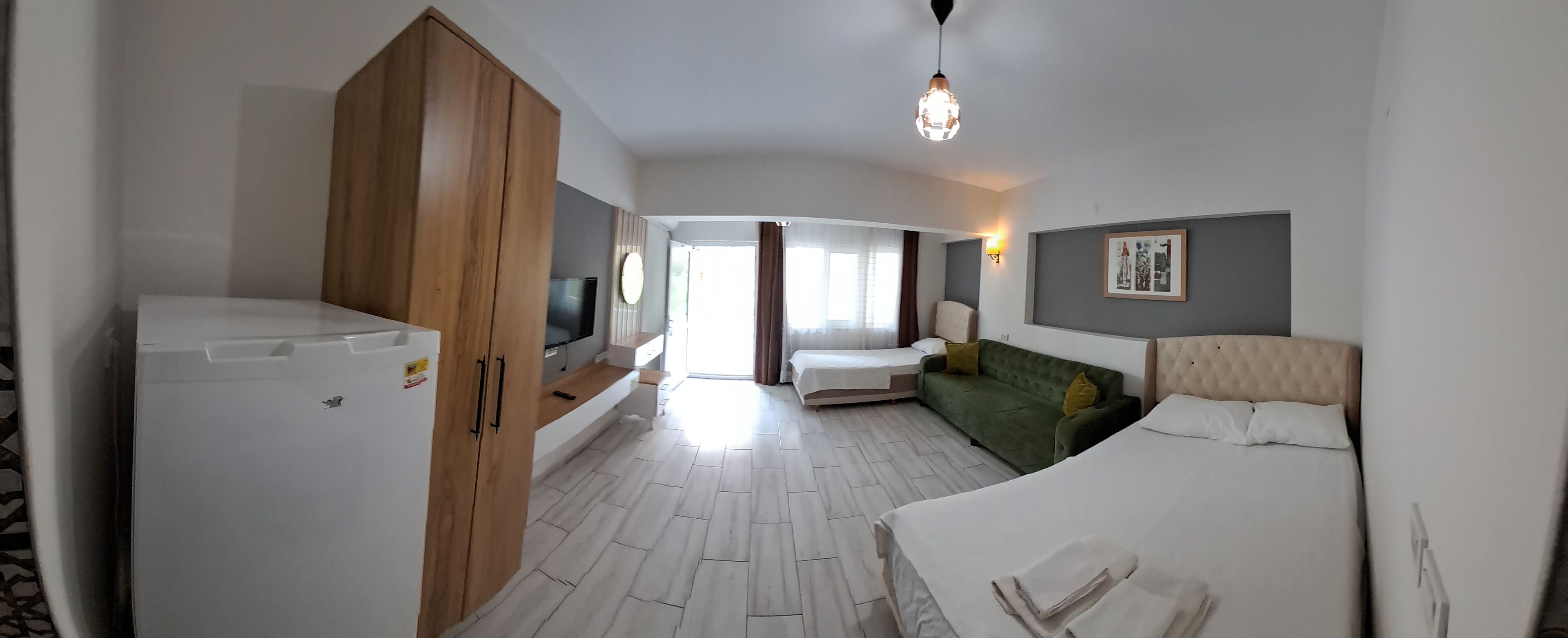 أغطية فراش متميزة ومكتب وواي فاي مجانًا وملاءات أسرّة