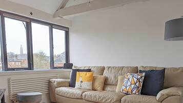 Smart TV, video games