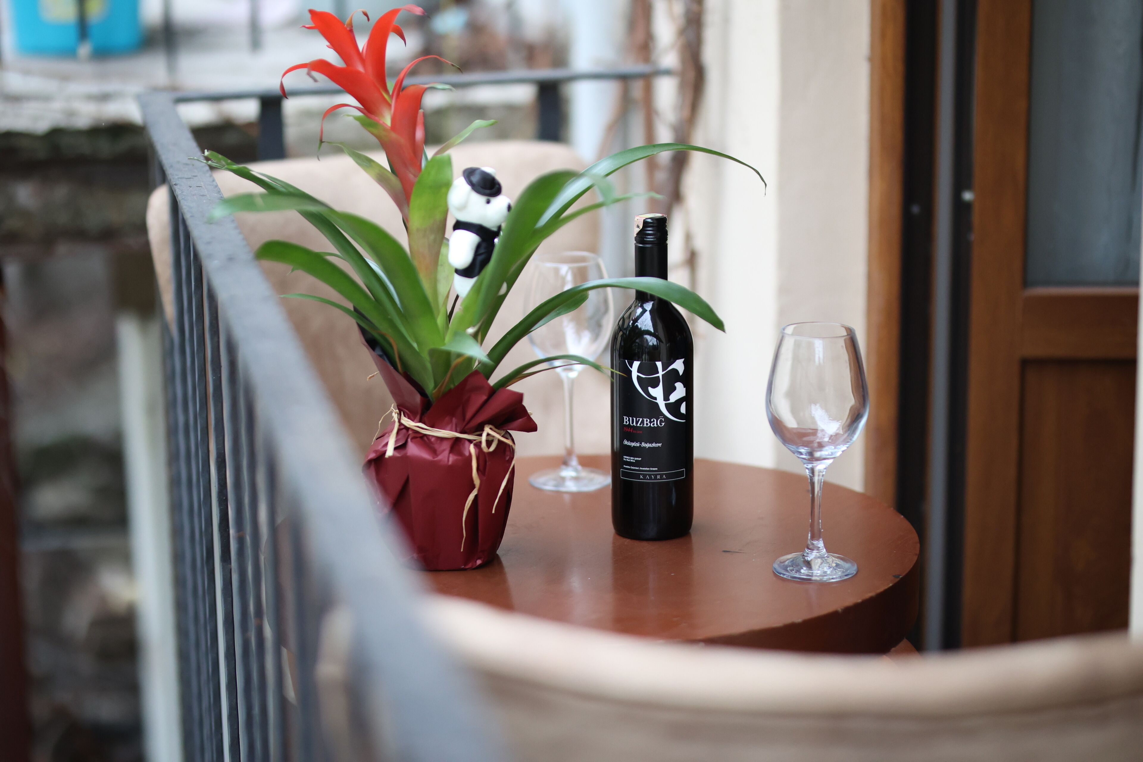 Foto - Zero Suit & Hotel