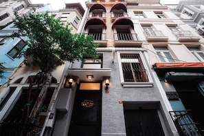 Bagian depan properti