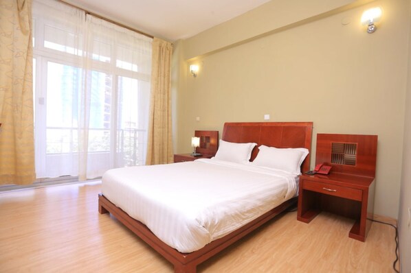 Deluxe Single Room | In-room safe, desk, laptop workspace, iron/ironing board - Sadula Hotel (Addis Ababa)