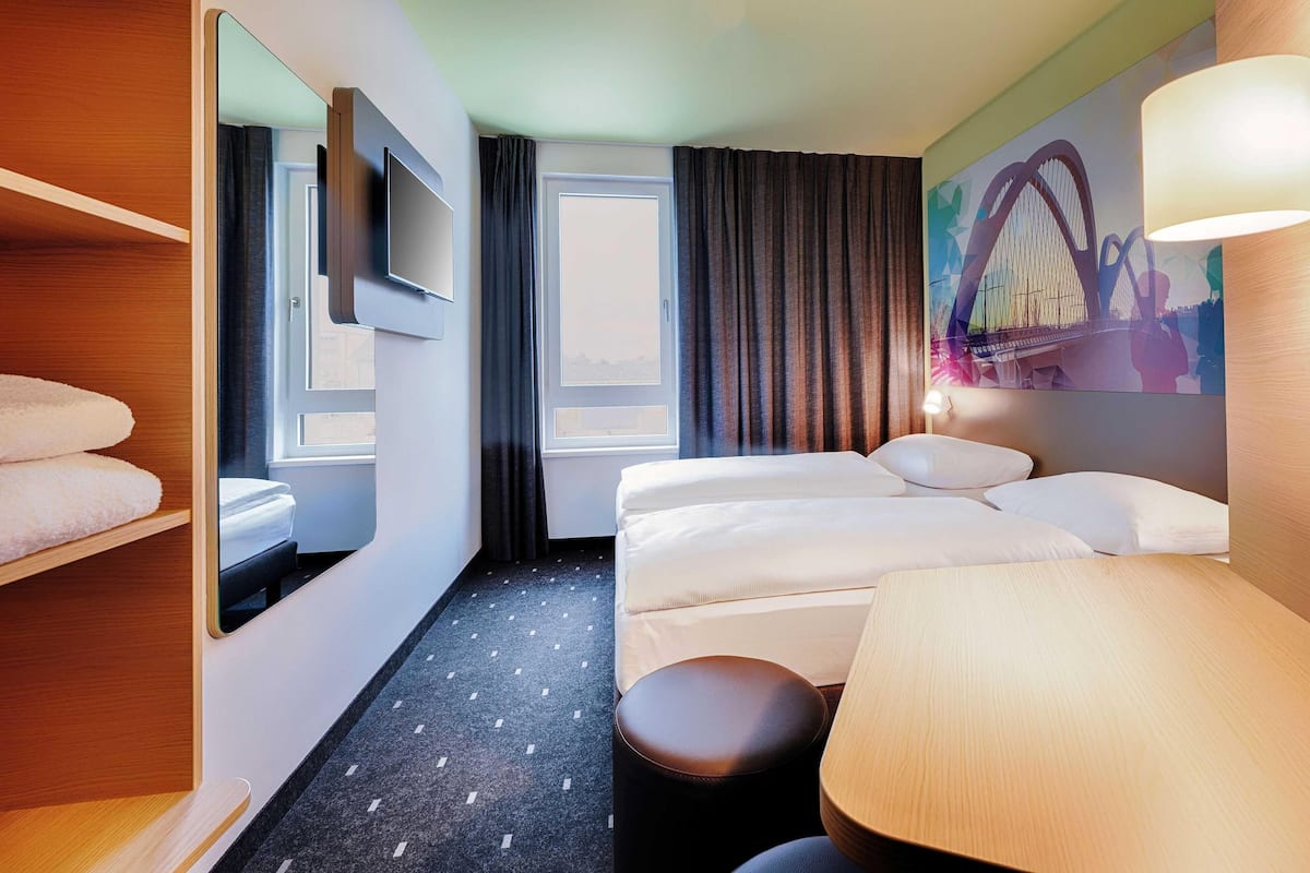 Twin Room | Desk, soundproofing, free WiFi