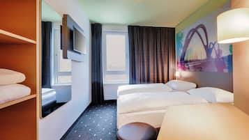 Twin Room | Desk, soundproofing, free WiFi