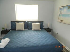 2 bedrooms, travel crib, free WiFi, bed sheets