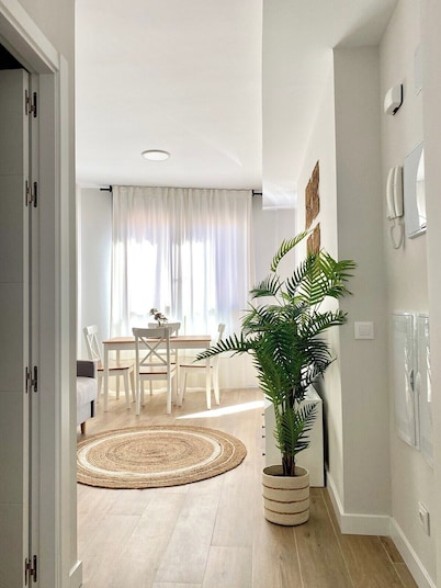 Vivodomo | New, lots of sunlight, optional parking