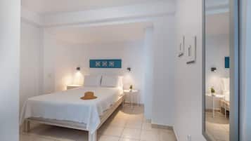 2 bedrooms, iron/ironing board, travel crib, WiFi (free)