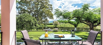 Apartment 'House Of Dreams Lefkada' with Sea View, Wi-Fi and Air Conditioning