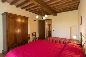 1 bedroom, iron/ironing board, free WiFi, bed sheets - Apartment "Oleandro" with Shared Garden & Wi-Fi (Santa Luce)