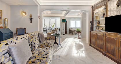 Vacation Home "Casa Mourato - Smart and Eco Wonder" with Private Pool, Private Terraces & Wi-Fi