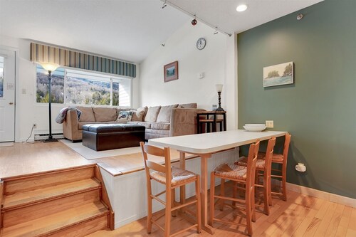 Brookside II B-304 | 1 Bed, 1 Bath