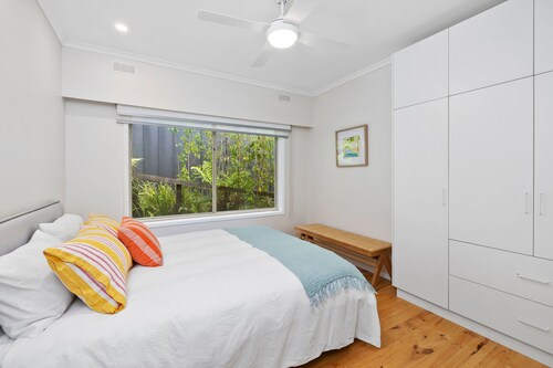 Alby's - Beachfront Retreat
