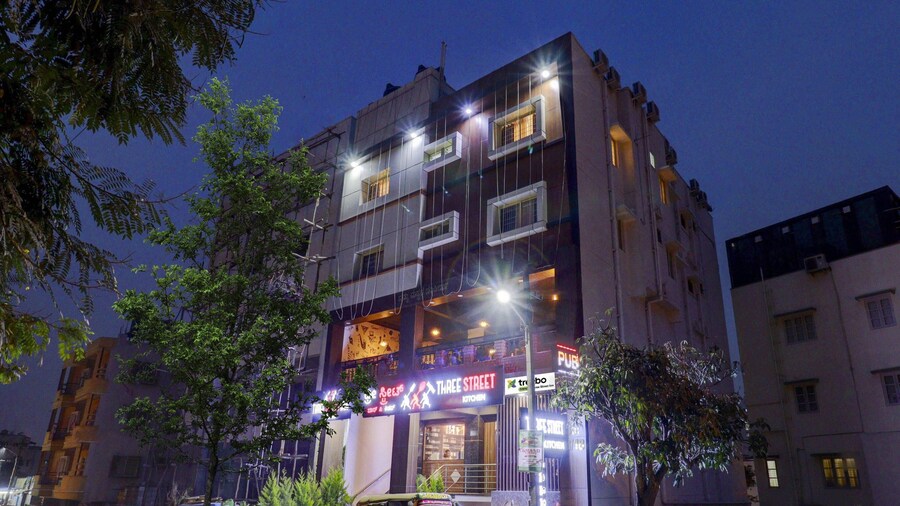 Treebo Three Street Inn