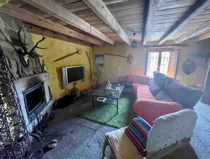 Interior - The big house. (Zafara)