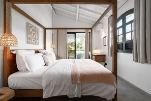 5 bedrooms, iron/ironing board, free WiFi, bed sheets