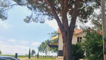 Enceinte de lâhĂ©bergement