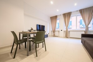 Apartment | 1 bedroom - Via Niccolo Tommaseo 4 - Appartamento 1 (Naples)