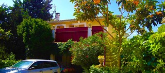La Cigale Appart-Villa 60 m² for 2 pers. At Doors of Avignon , in Provence