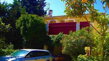 Enceinte de lâhĂ©bergement