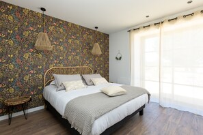 5 makuuhuonetta, silitysrauta/-lauta, vauvan matkasänky, ilmainen Wi-Fi