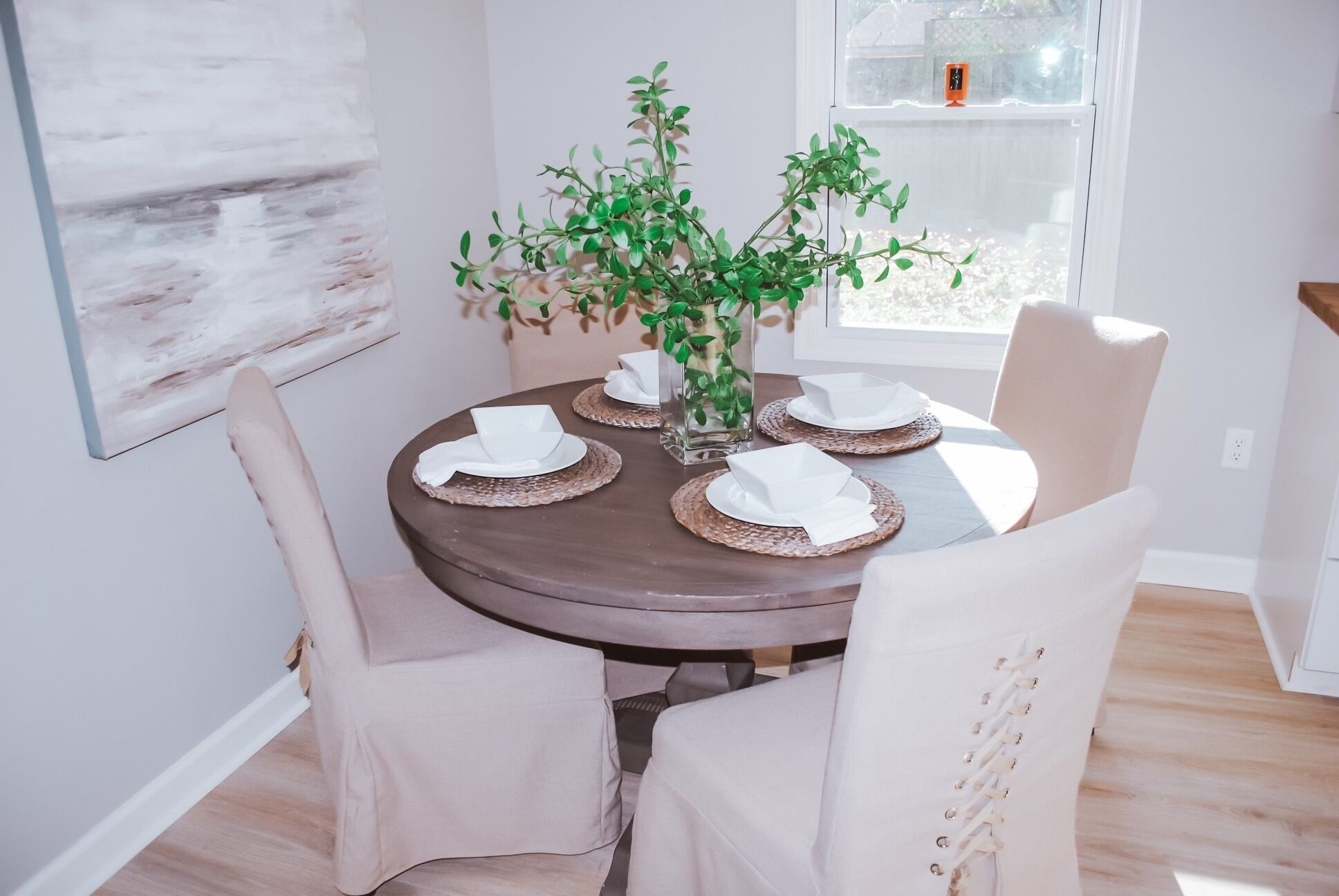 Chic Beaufort Cottage 12 Minutes to Parris Island & 5 To Downtown Bay St!
