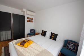 2 chambres, fer et planche à repasser, Wi-Fi gratuit, draps fournis