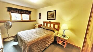 2 bedrooms, free WiFi, bed sheets