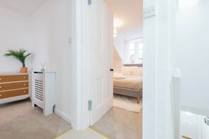 2 Schlafzimmer, Bügeleisen/Bügelbrett, Reisekinderbett, kostenloses WLAN