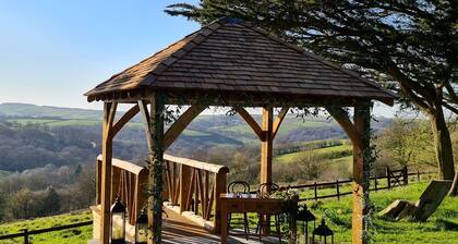 The Stables - Fully accessible dog friendly with a hot tub