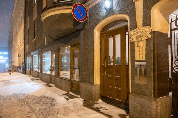 Majoituspaikan sisäänkäynti