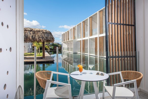 Chambre Double Supérieure, accès piscine