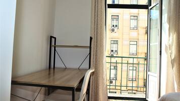 Lovely room with balcony | Desk, laptop workspace, iron/ironing board, free WiFi