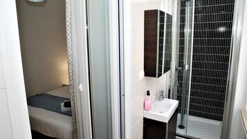 Beautiful Suite | Bathroom