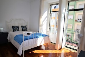 Wonderful Suite | 책상, 노트북 작업 공간, 다리미/다리미판, 무료 WiFi