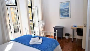 Wonderful Suite | Escritorio y espacio para trabajar con laptop