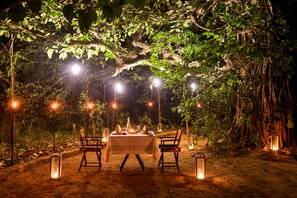 BBQ/picnic Area - The Untamed Bandhavgarh by TUTC (Manpur)