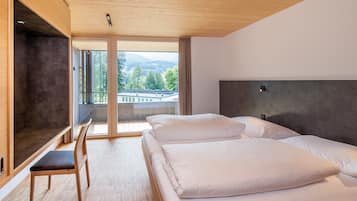 Comfort-rum | Skrivbord, gratis wi-fi och sÀngklÀder