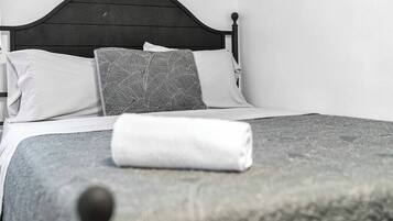 3 Schlafzimmer, Bügeleisen/Bügelbrett, WLAN, Bettwäsche