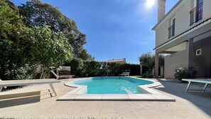Outdoor pool, a heated pool - Romantic vacation apartment with large pool and beautiful garden (Bale)